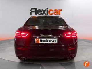 Maserati Ghibli V6 275 HP D RWD