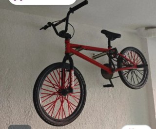 Bicicleta BMX Roja