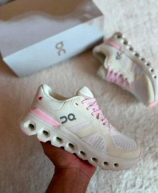 Zapatillas UNDER AMOUR desde el 39 hasta el 45