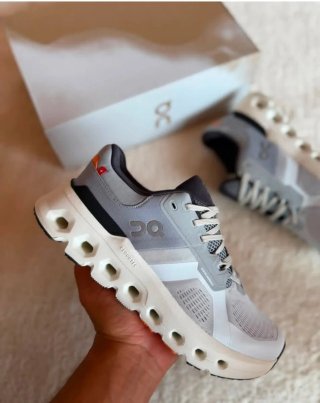 Zapatillas UNDER AMOUR desde el 39 hasta el 45