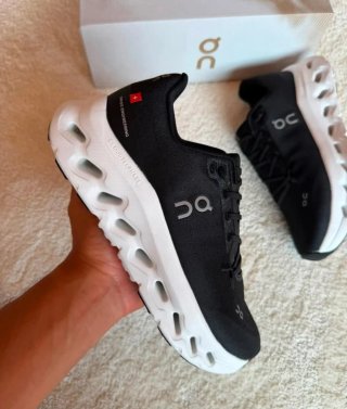 Zapatillas UNDER AMOUR desde el 39 hasta el 45