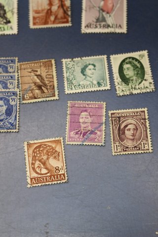 Sellos Australia años 40 y más.