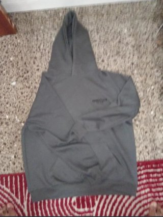 Sudadera Essentials Gris con Capucha