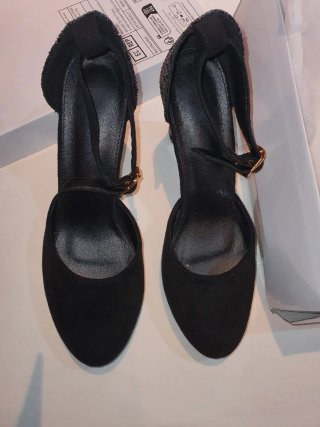 Zapatos de tacón negros