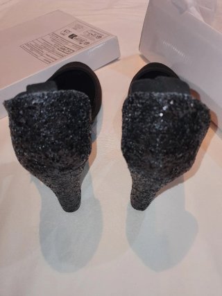 Zapatos de tacón negros
