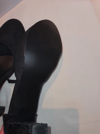 Zapatos de tacón negros