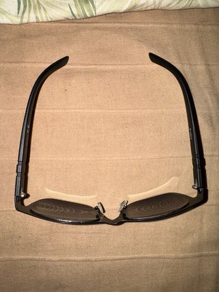 Gafas de sol negras