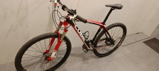 Bicicleta Cube Carbono 27.5