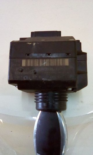 Mercedes-benz 4946 a 2095451708 antirrobo / llave