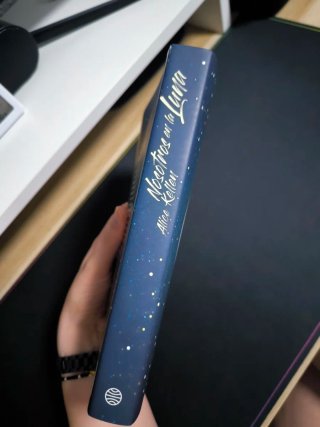 Libro: Nosotros en la luna
