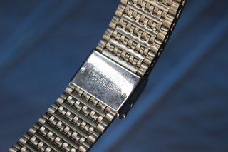 04. Correa acero inox. Armis, milanesa. Años 70, originales. 18 mm. Cierre tipo pulsera.