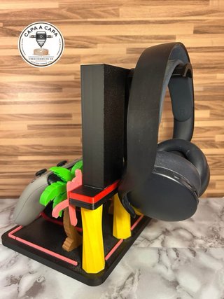 Soporte para mando y cascos inspirado en GTA VI