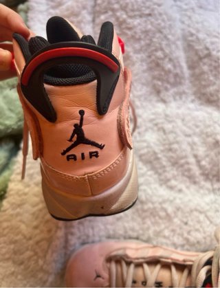 Jordan 6 Pink