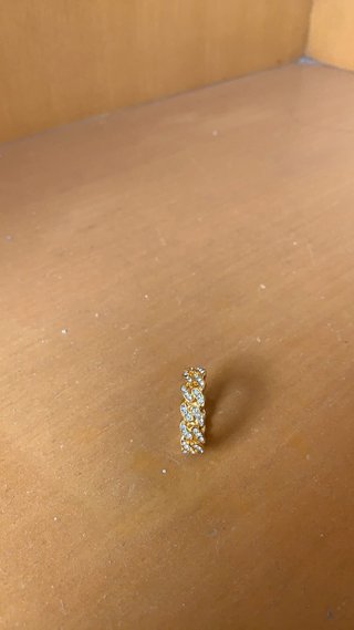 Anillo color oro