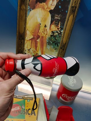 8 articoli da collezione Coca-Cola