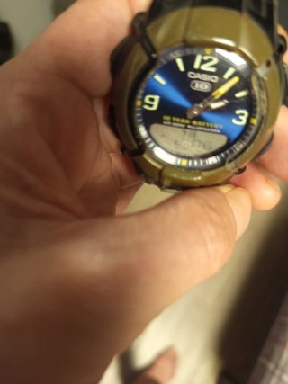 Reloj Casio Negro y Verde Militar