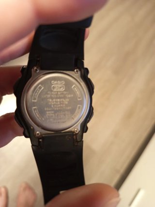 Reloj Casio Negro y Verde Militar