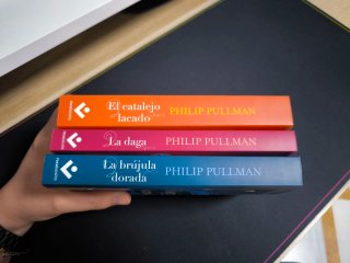 Trilogía: La Materia Oscura