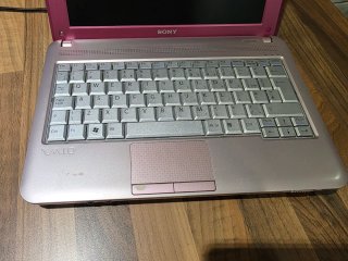 Mini Portátil Sony VAIO Rosa