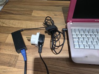 Mini Portátil Sony VAIO Rosa