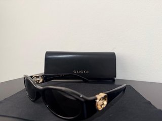 Gafas de Sol Gucci Mujer Negro y Dorado