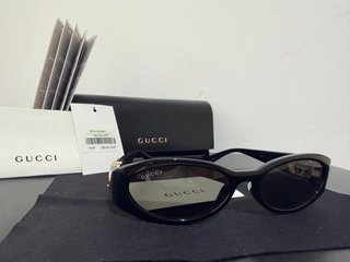 Gafas de Sol Gucci Mujer Negro y Dorado