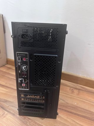 PC Gaming Ryzen 7 3700X + GTX 1650