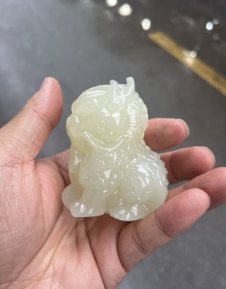Qilin Jade Hetian Tallado a Mano