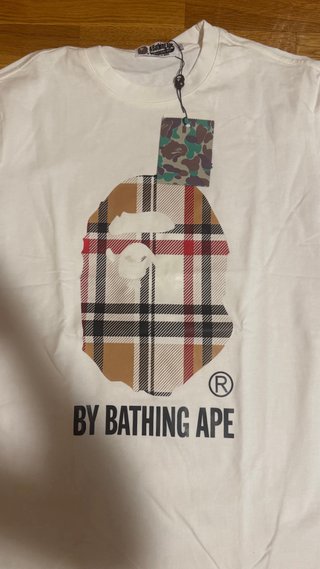 Camiseta A Bathing Ape Attention