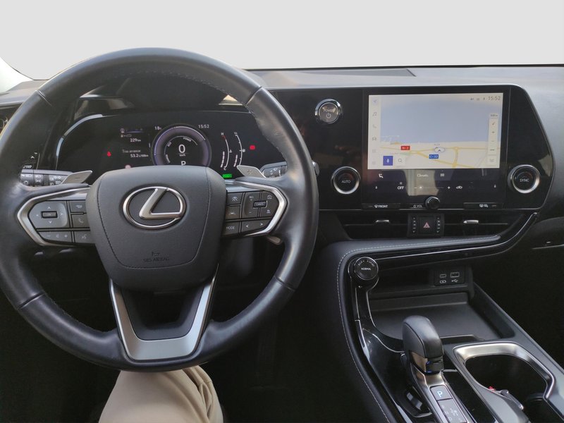 Lexus NX 2022, foto 8