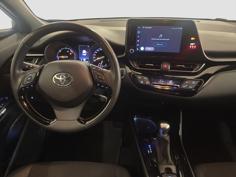 Toyota C-HR 2022, foto 8