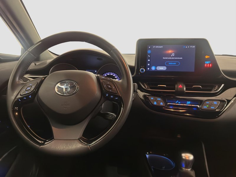 Toyota C-HR 2022, foto 9