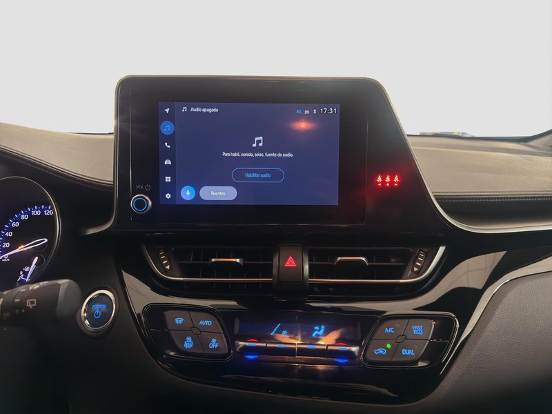Toyota C-HR 2022, foto 15