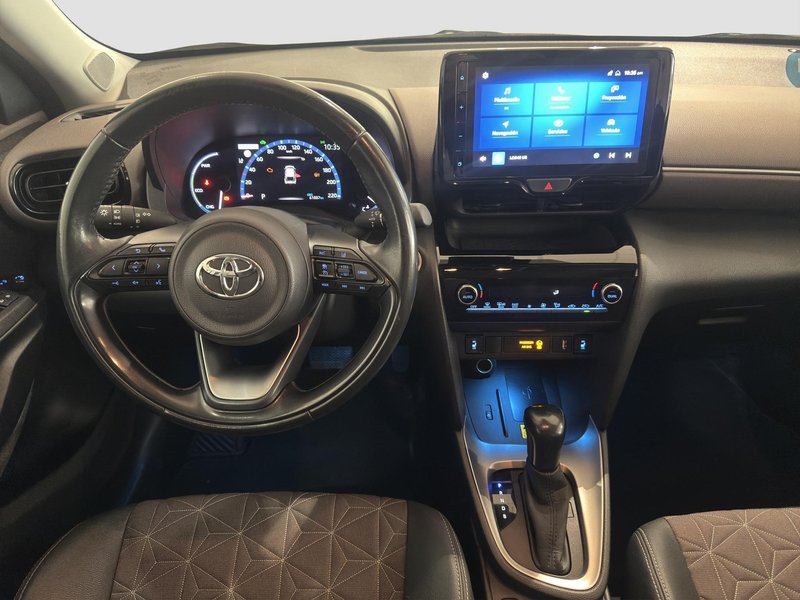 Toyota Yaris 2021, foto 8