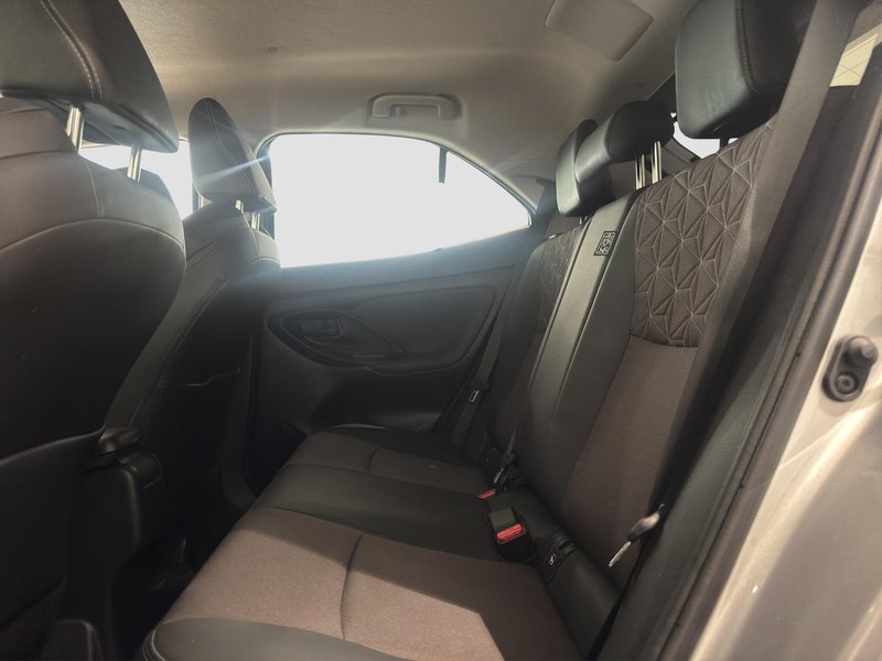 Toyota Yaris 2021, foto 11