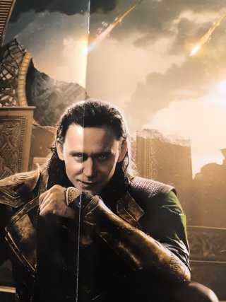 Póster Thor: El Mundo Oscuro Marvel