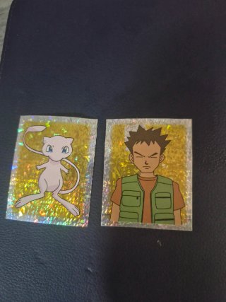 Cromos Pokémon Mew y Brock Holográficos