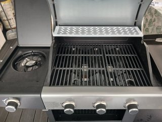 Barbacoa de gas nueva a estrenar