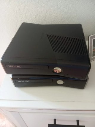 Dos 2 Xbox 360 Slim Negras  + Mandos y Cables