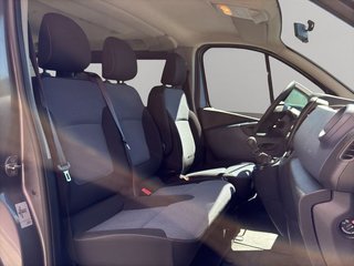 Opel Vivaro L1 9 PLAZAS