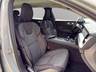 Volvo V60 2.0 B4 (D) Essential Auto