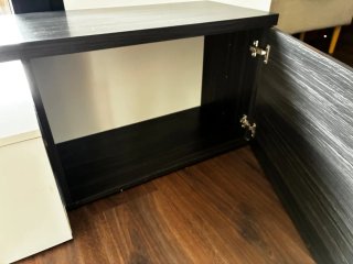 Mueble TV madera blanco y negro