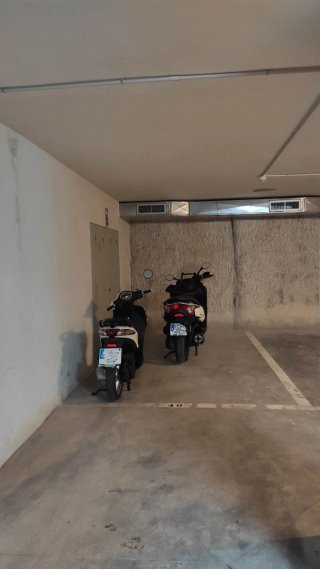 Alquiler plaza de garaje para coche y moto