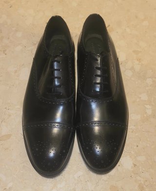 Shoes usa brand : Guess  -Clark's -Timberland