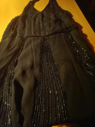Vestido de fiesta negro con abalorios Tintoretto