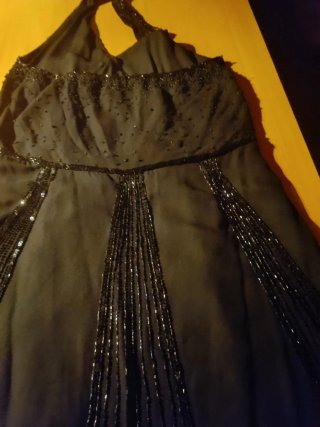 Vestido de fiesta negro con abalorios Tintoretto