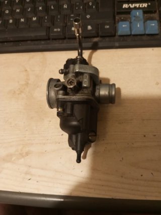 Carburador Dellorto 17.5 sin campana y aguja