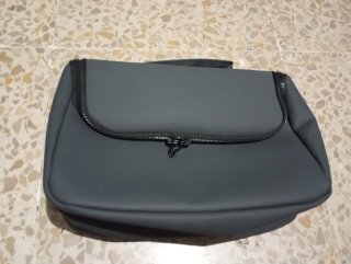 Neceser colgante gris