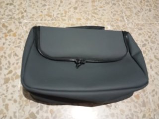 Neceser colgante gris
