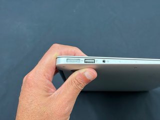 MacBook Air 11” 2015, i5/4GB/128GB Plata